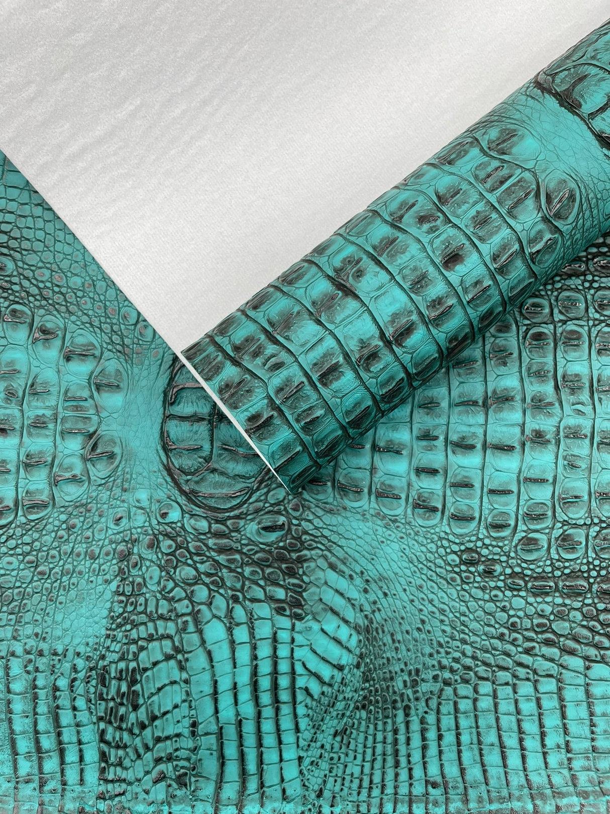 Metallic Gator Vinyl Fabric - Metallic Alligator Texture, 54" Width (1 Yard)