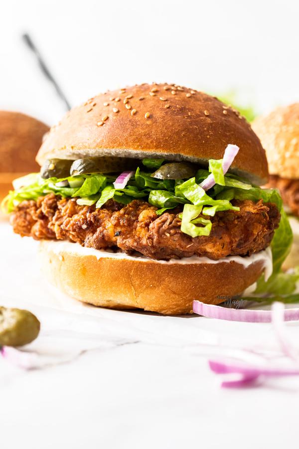Mezban Crispy Chicken Burger