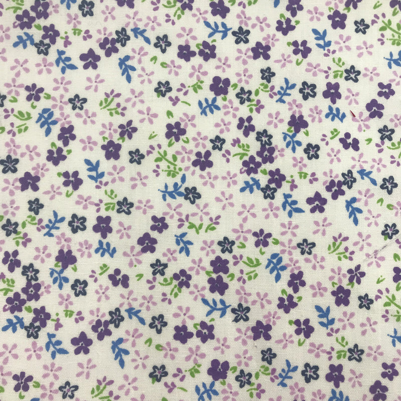 Small Daisies Purple Polyester Cotton Fabric - Purple Daisies, 59/60" Width (1 Yard)