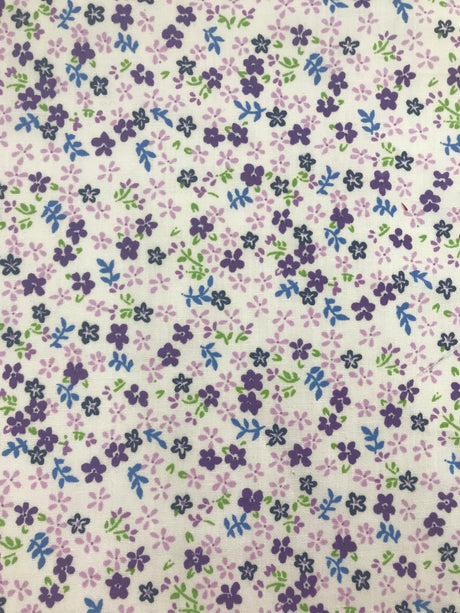 Small Daisies Purple Polyester Cotton Fabric - Purple Daisies, 59/60" Width (1 Yard)