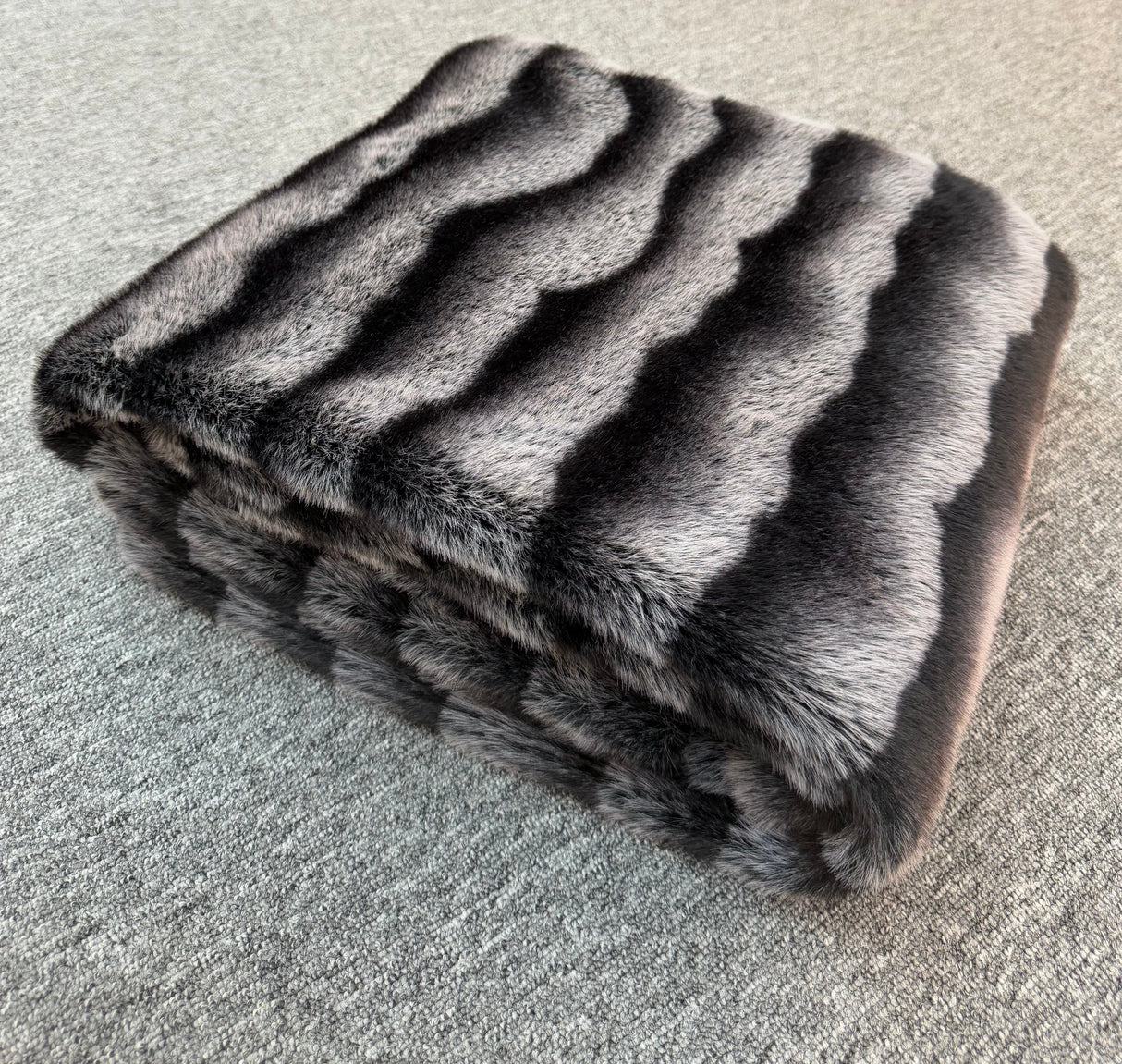 Minko 13 Faux Mink Fabric - Black Stripe, 50" X 60" Throw (1 Throw)