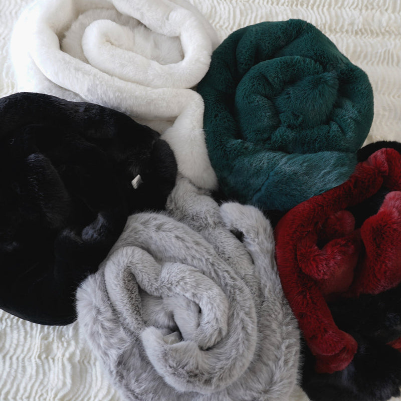 Luxurious Chinchilla Rabbit Faux Fur Throw Blanket for Opulent Comfort and Elegant Décor