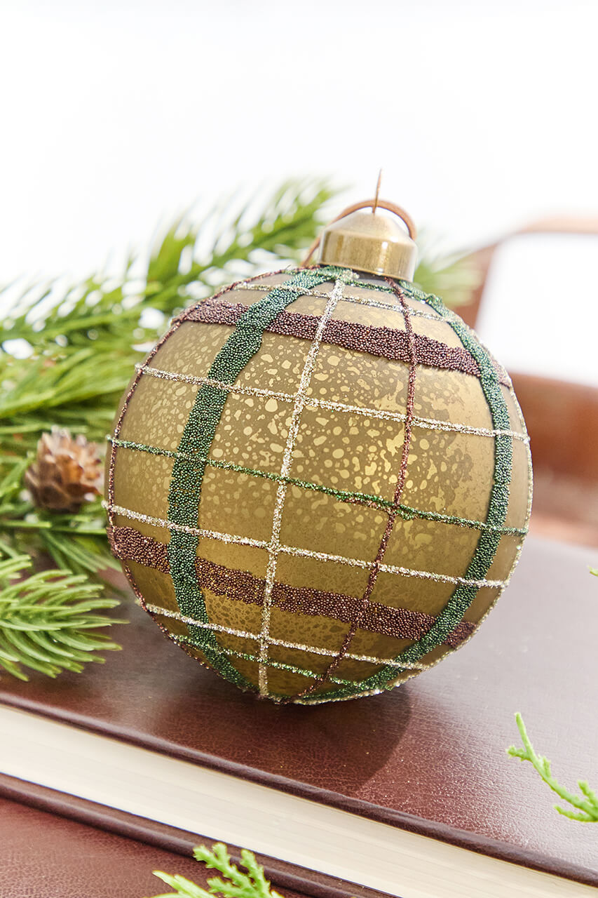 4" Glass Matte Plaid Ball - Green