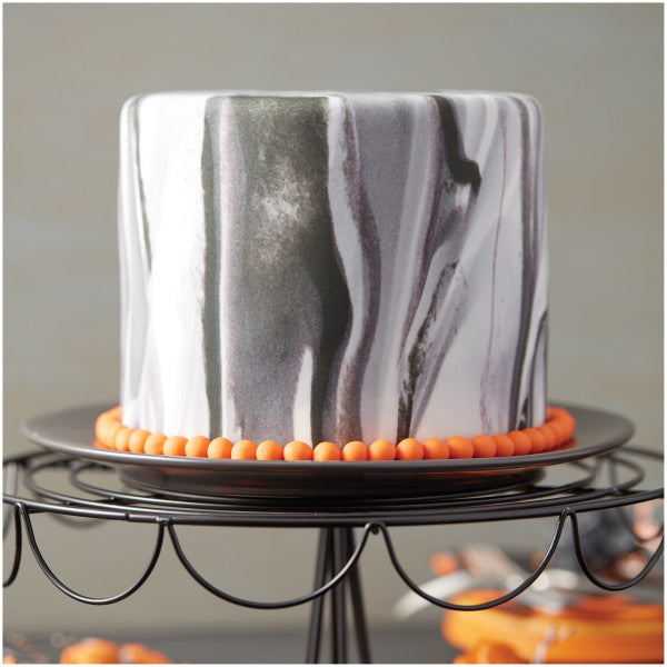 Wilton Decorator Preferred Black Fondant, 24 oz. Fondant Icing