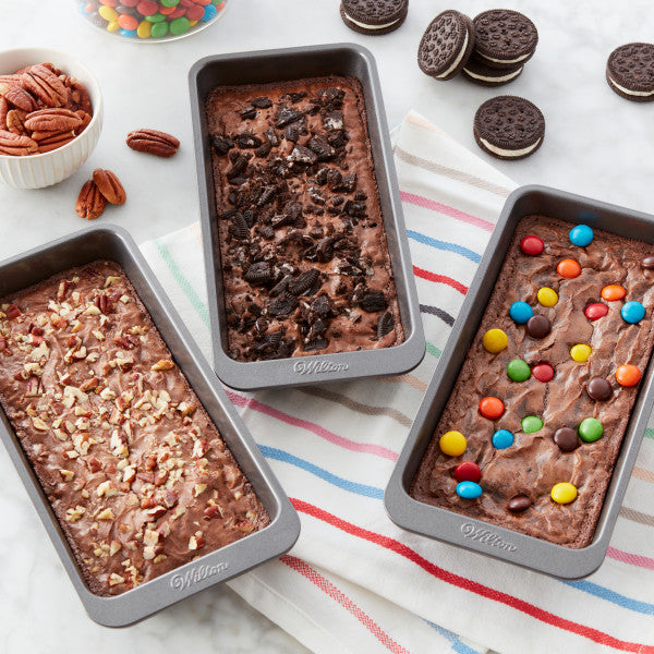 Wilton Perfect Results 8 x 4-Inch Premium Non-Stick Baking Pan Set, 3-Piece