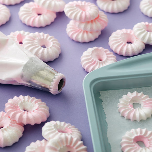 Wilton Sultan Decorating Tip for Piping Buttercream Frosting or Meringues