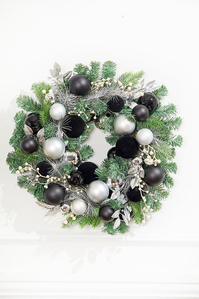 24" Christmas Pine Wreath with Black Velvet Balls