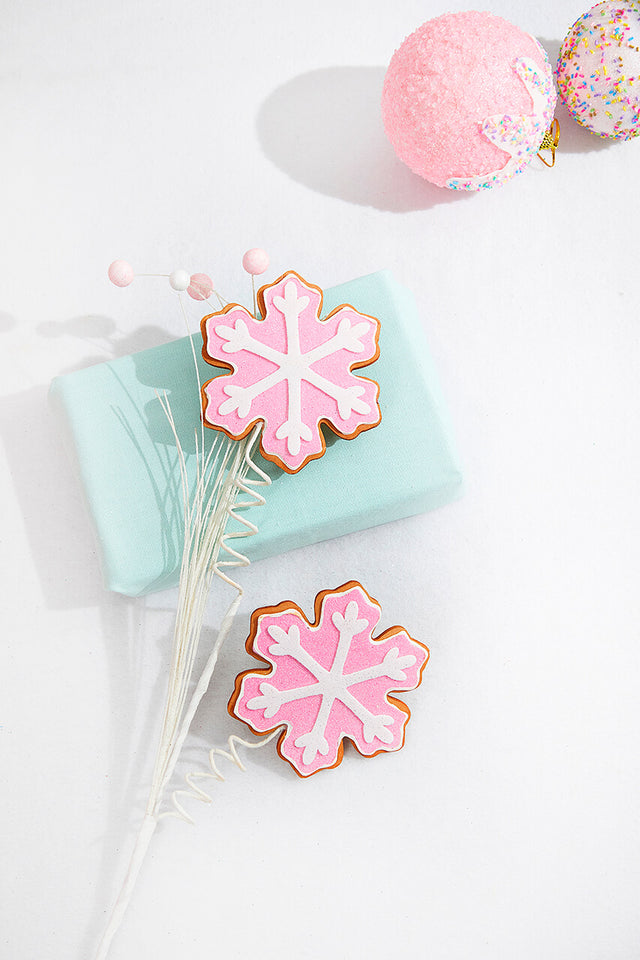 28” Pink Snowflake Cookie Spray