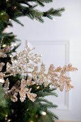 32” Acanthus Leaves Platinum Christmas Spray