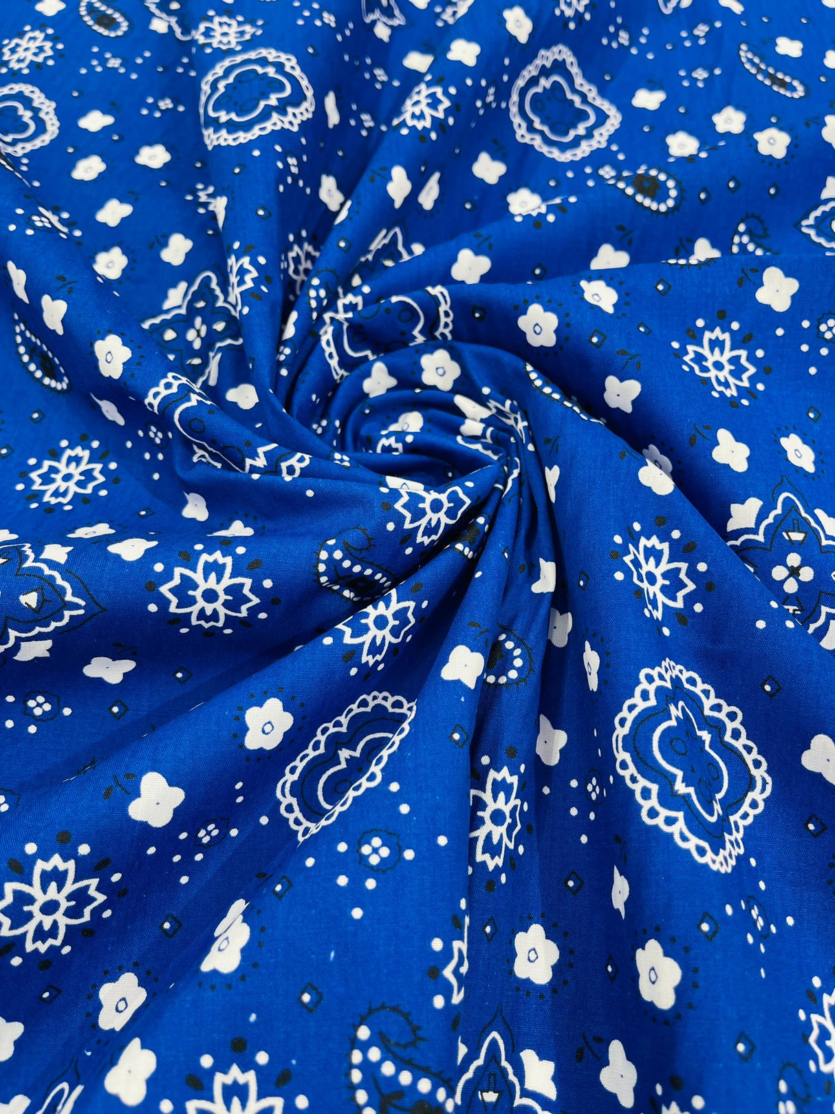 Poly Cotton Bandanna Print Fabric - Bandanna Print, 58/59" Width (1 Yard)