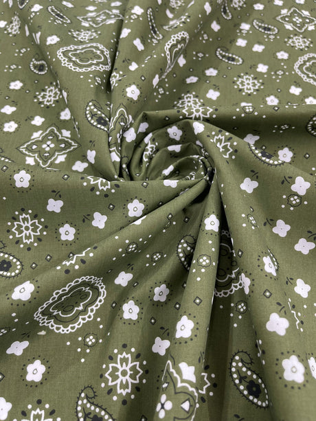 Poly Cotton Bandanna Print Fabric - Bandanna Print, 58/59" Width (1 Yard)