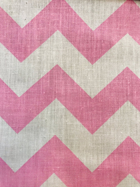 Poly Cotton Chevron Print Fabric - Black On White Chevron Zig Zag, 58-60" Width, 1" Repeat (1 Yard)