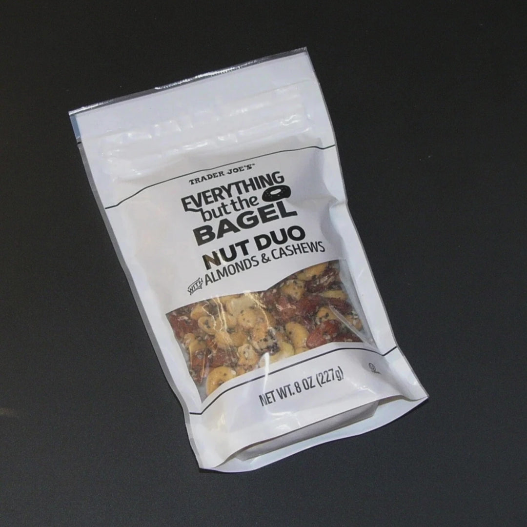 ব্যাগেল নাট ডুও ছাড়া সবকিছু - সুস্বাদু মিশ্র বাদামের সাথে সুস্বাদু মোড়ক