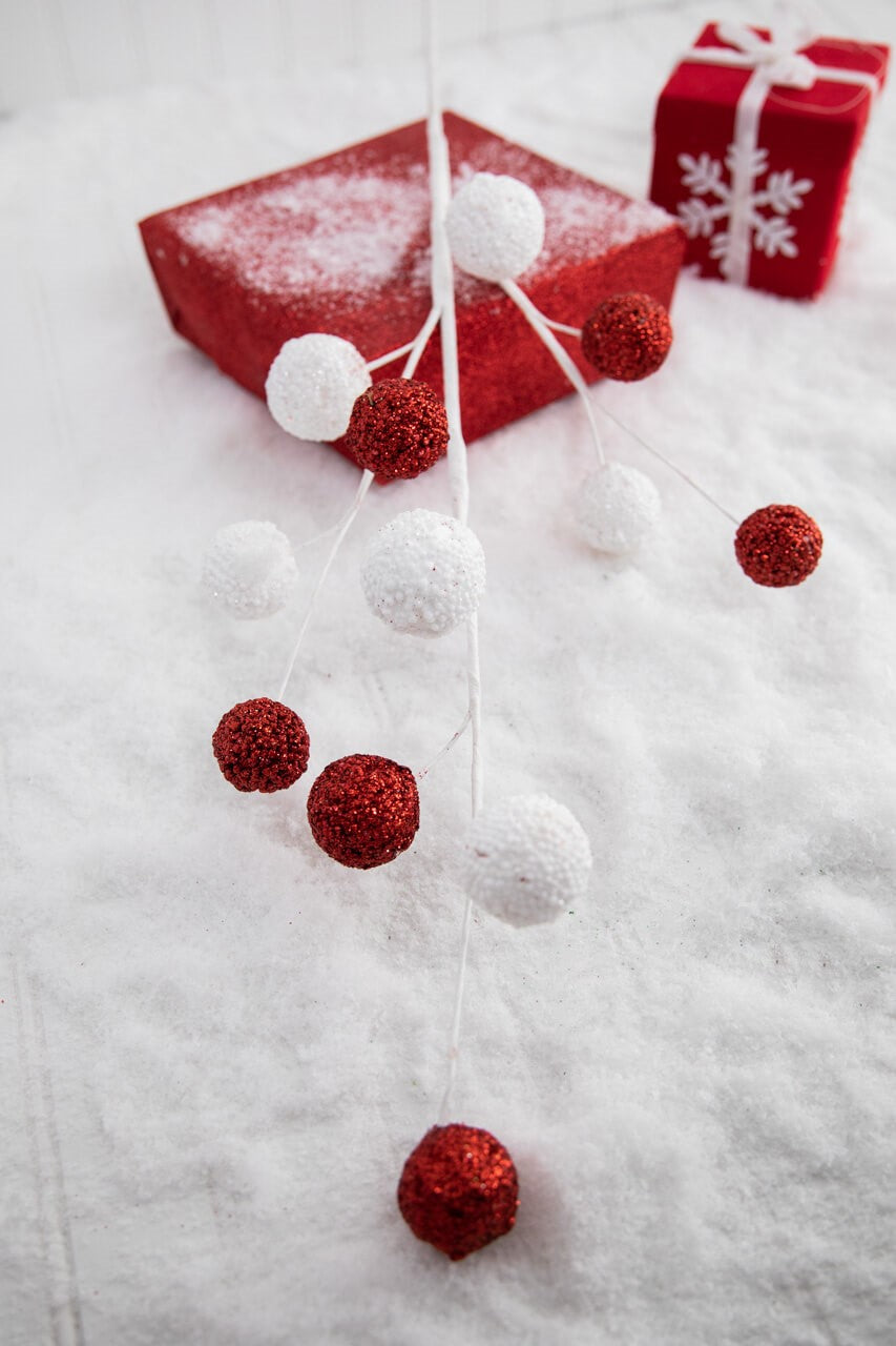 30” White & Red Ball Stem