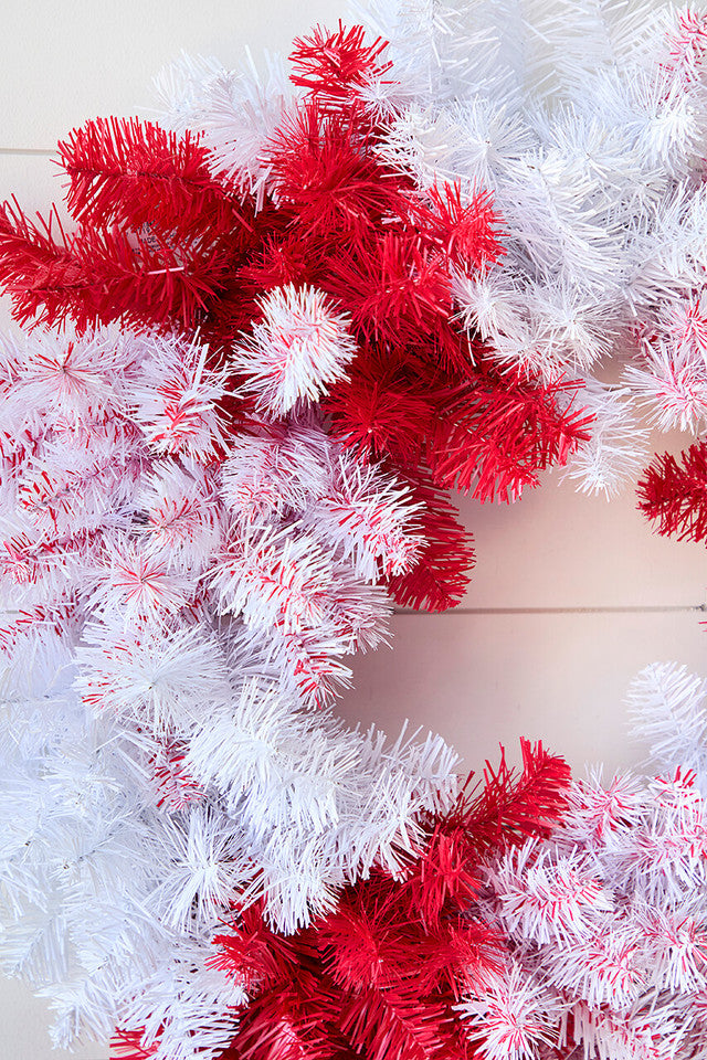Caprico Red White Wreath 30Inch Festive Holiday Decor