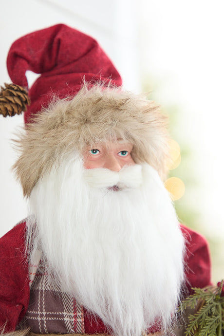 18" Santa with Wreath & Lantern