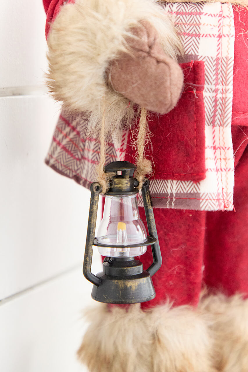 18" Santa with Wreath & Lantern