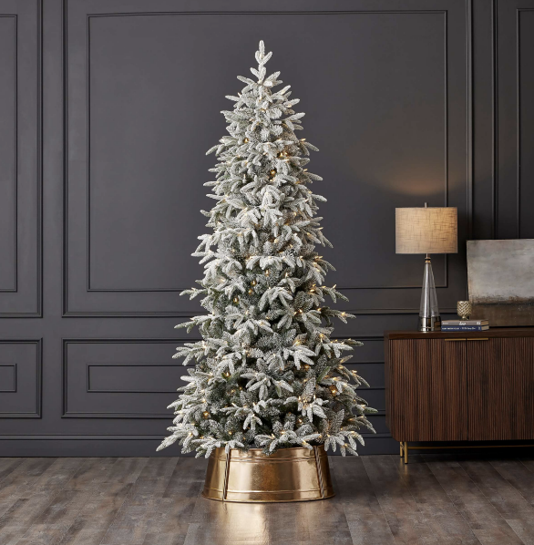 7.5' Shadow Woods Flocked Spruce Tree with 400 Warm White LED Lights