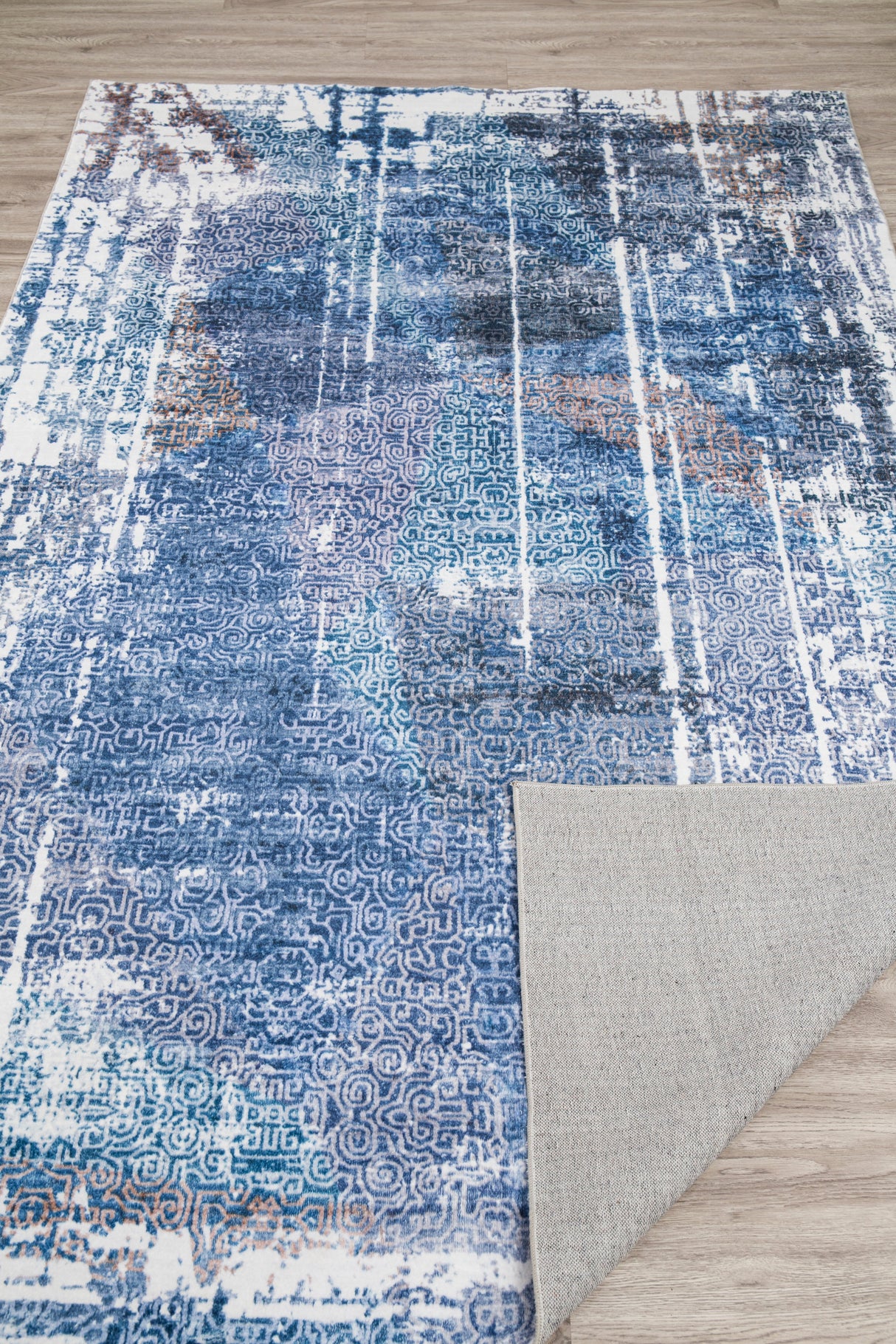 SHAH-21 Polyester Fabric - Foldable Anti-Slip Area Rug, 5' X 8', 8' X 11" (1 Piece)