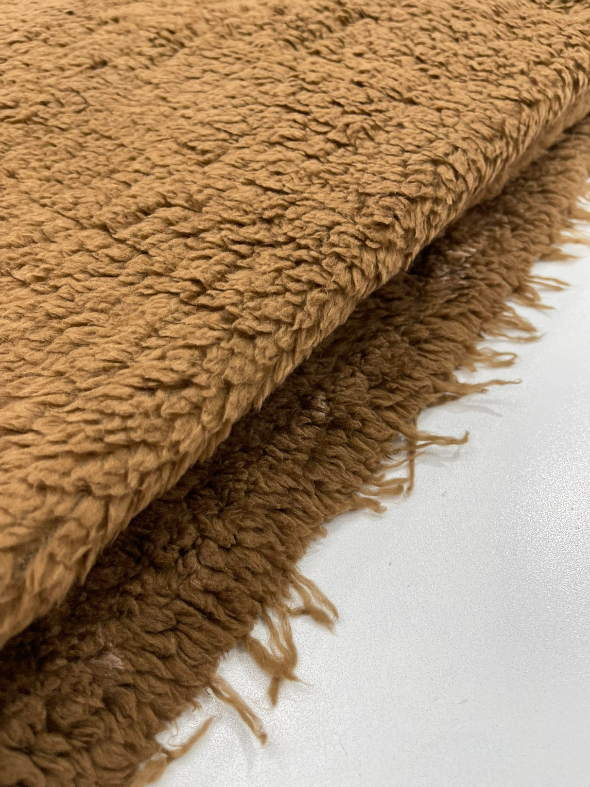 Sherpa Faux Fur Fleece Polyester Fabric - 58" Width, 15% Vertical Stretch, 280 GSM, Abrasion Resistant (1 Yard)