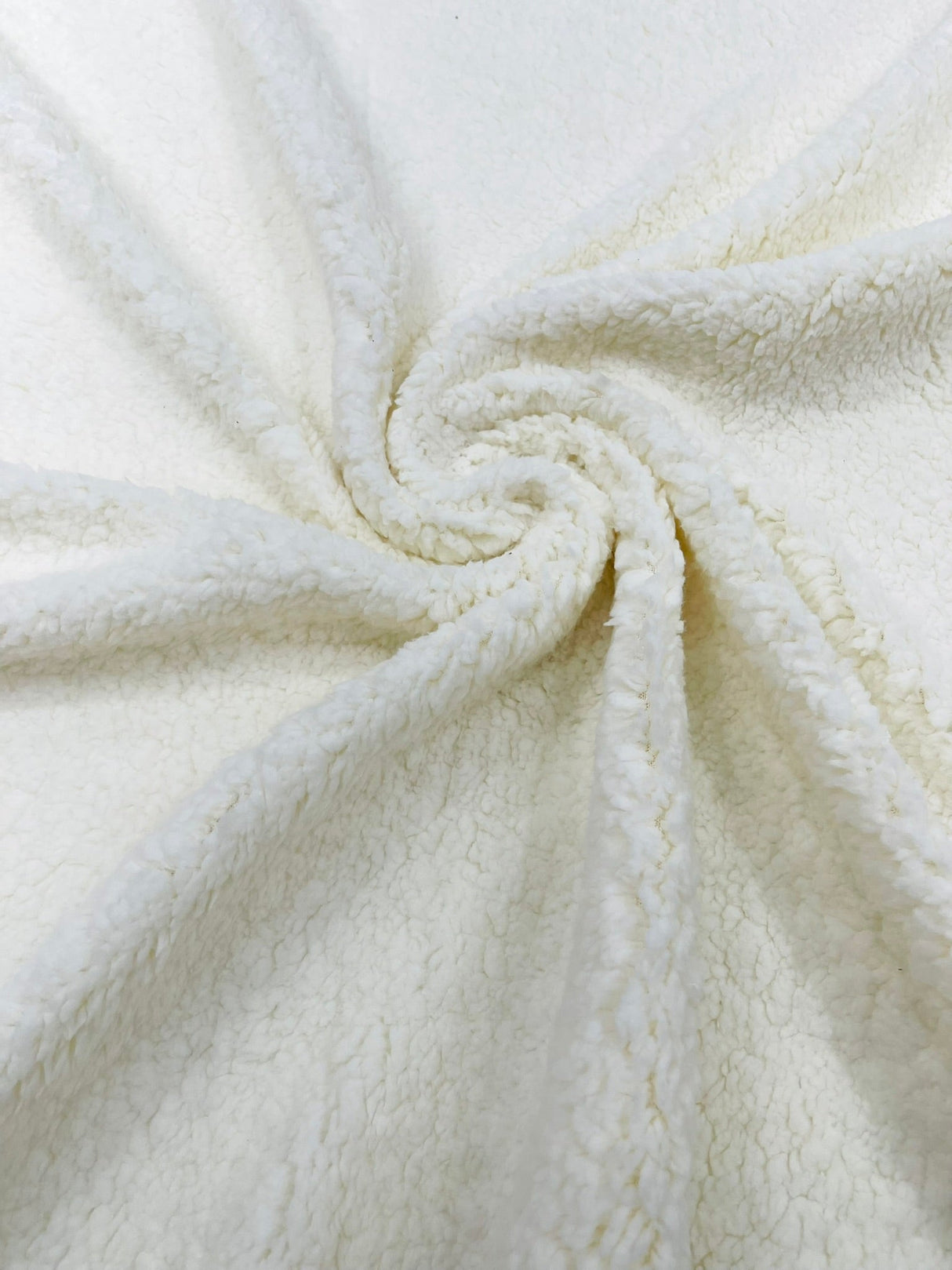 Sherpa Faux Fur Fleece Polyester Fabric - 58" Width, 15% Vertical Stretch, 280 GSM, Abrasion Resistant (1 Yard)