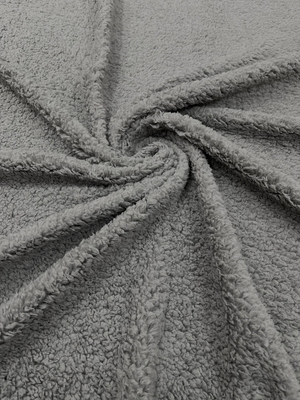Sherpa Faux Fur Fleece Polyester Fabric - 58" Width, 15% Vertical Stretch, 280 GSM, Abrasion Resistant (1 Yard)