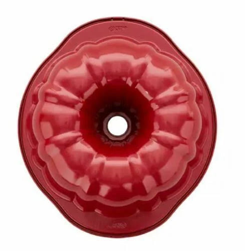 Wilton Non-Stick Fluted Tube Pan – 9.25 Inch Red
