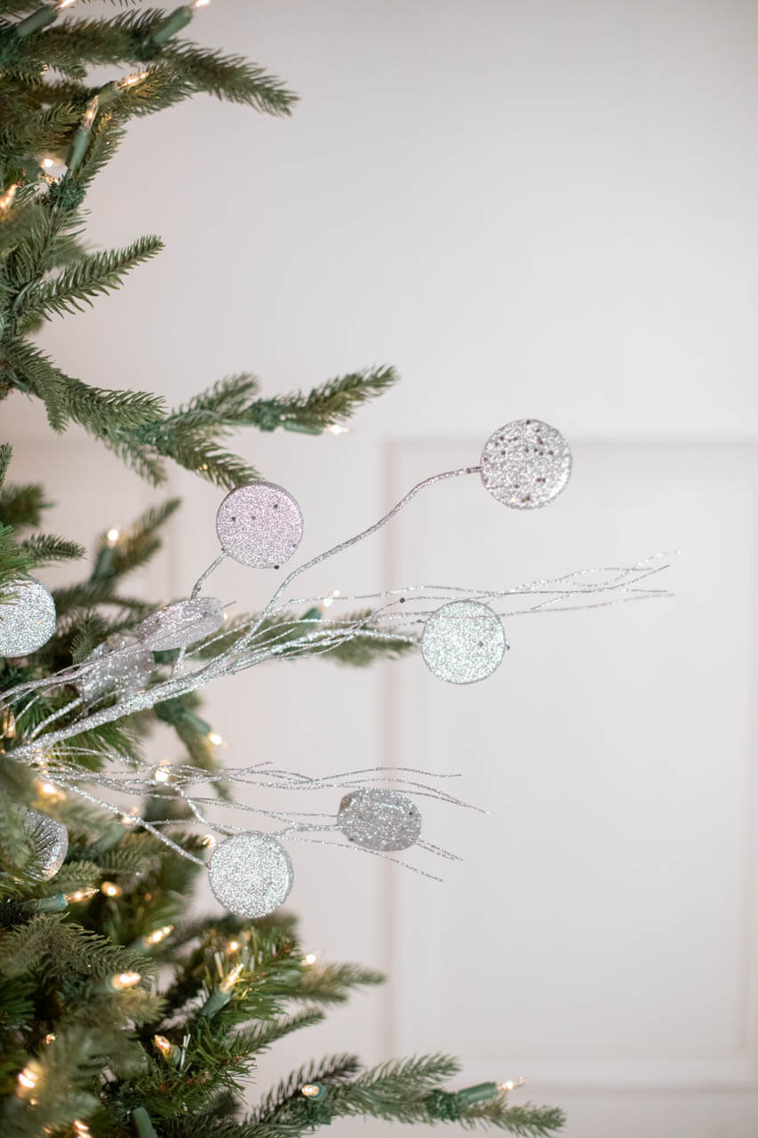 33” Glitter Silver Dollar/Twig Spray Silver