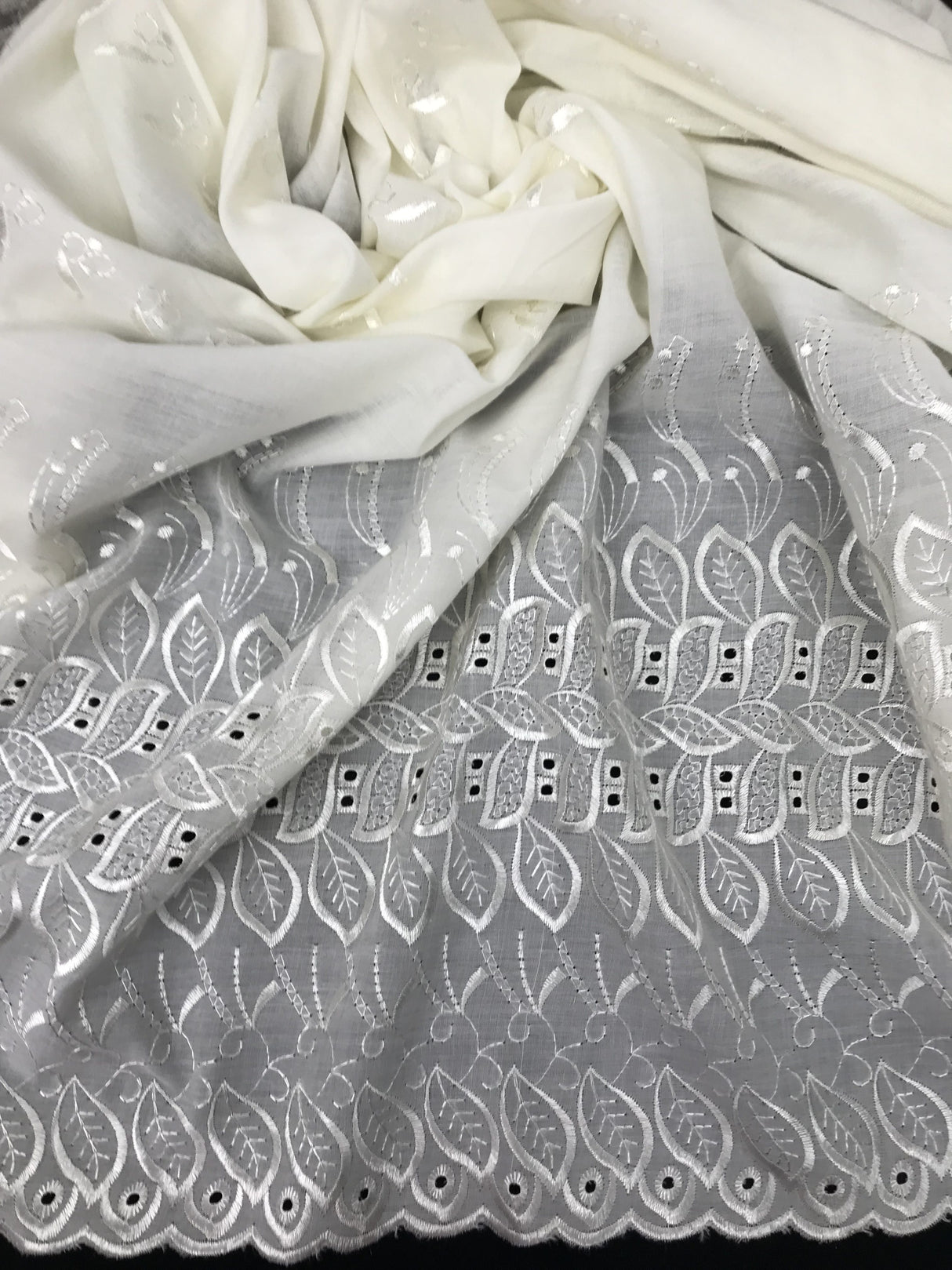 Single Border Eyelet Polyester Cotton Fabric - Ivory Embroidered Eyelet, 43/44" Width (1 Yard)
