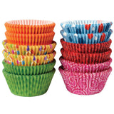 Wilton Seasonal Cupcake Liners – Assorted Designs, 300 Count