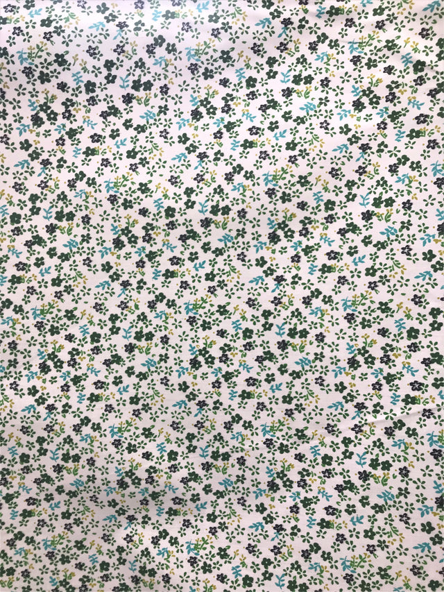 Small Daisies Green Polyester Cotton Fabric - Green Daisies, 59/60" Width (1 Yard)