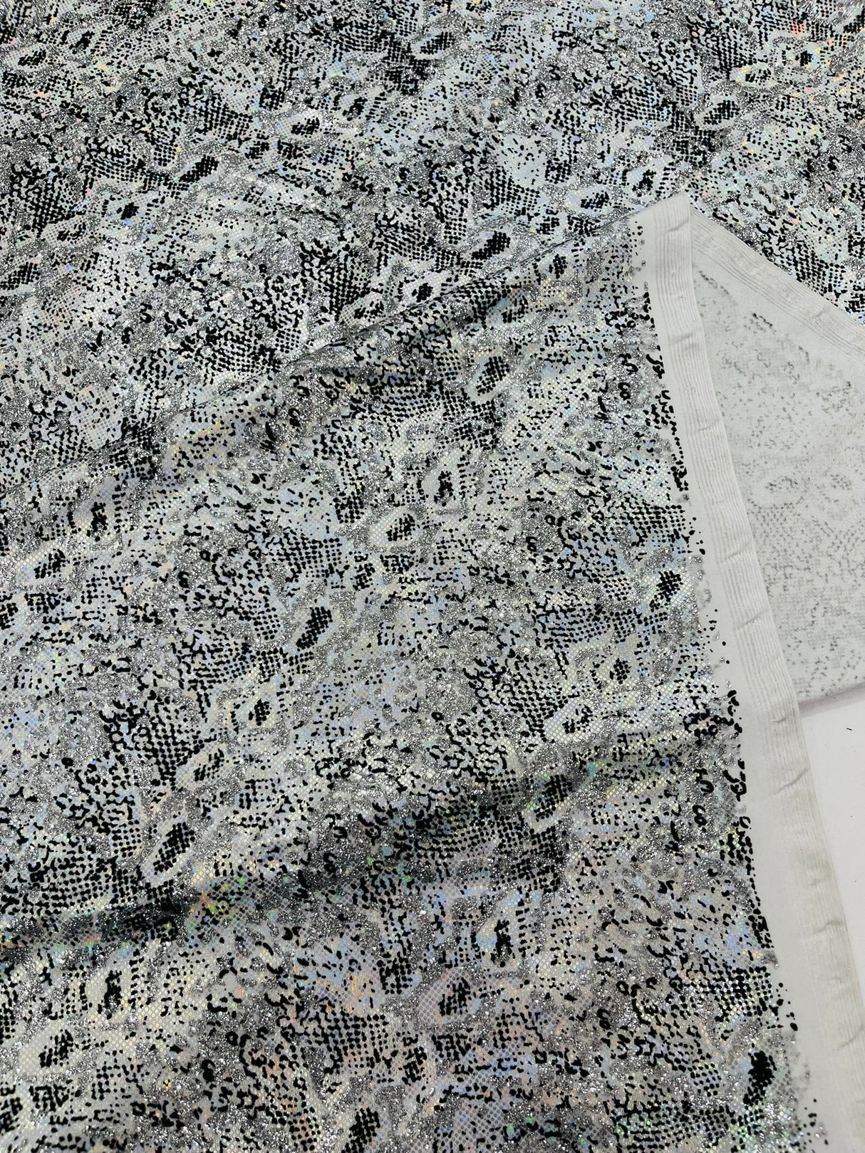 Snake Design Shattered Glass Nylon Spandex Fabric - Snake Design Shattered Glass, 4-Way Stretch, Medium Weight (1 Yard)