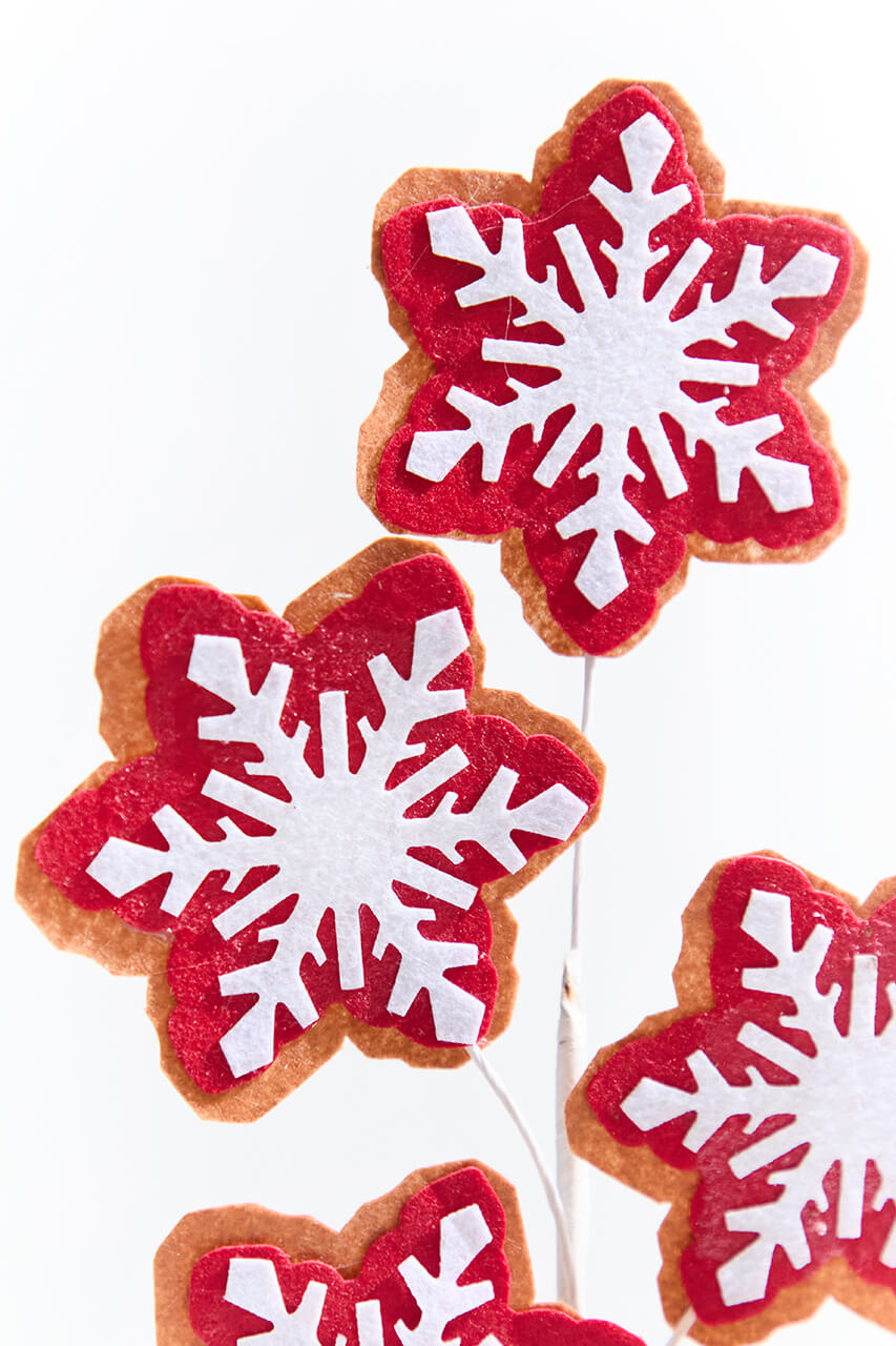 24” Red and White Snowflake Stem