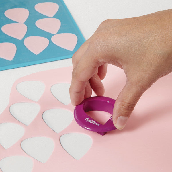 Wilton Gum Paste and Fondant Flower Cutter Set – 28 Piece