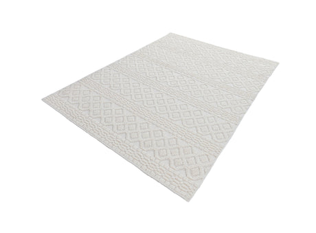 TIA 101 Microfiber Chenille Area Rug Fabric - Soft White/Cream Bohemian Motif, High-Low Texture, 5' 3" X 7' 6" And 7' 9" X 10' 5" (1 Rug)