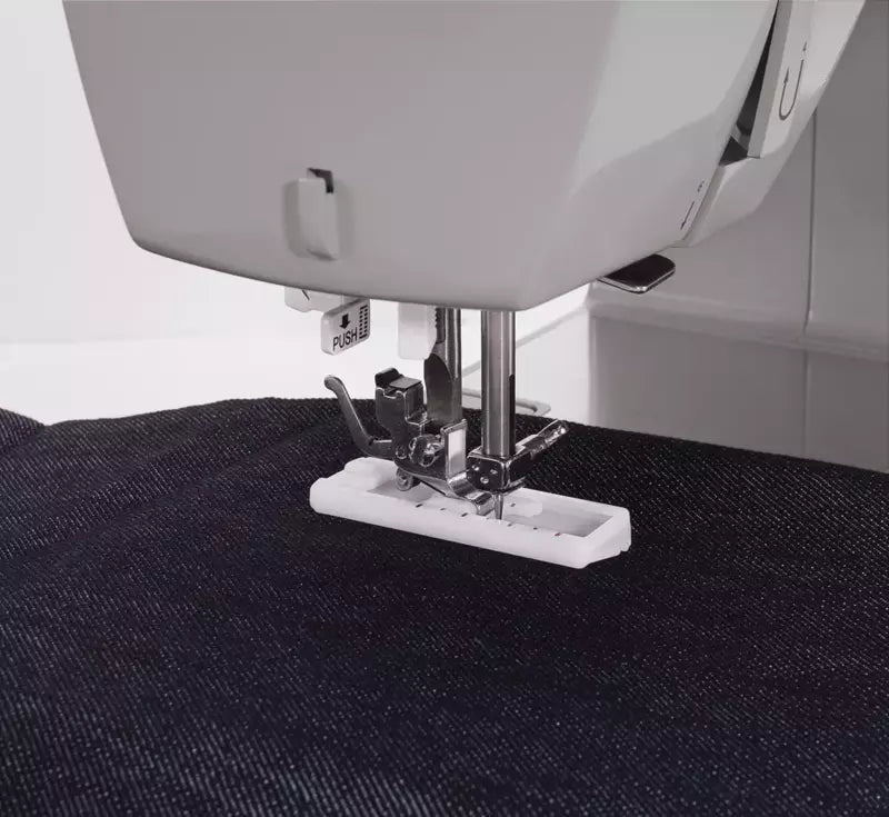 Singer Heavy Duty 4411 Sewing Machine for Denim, Canvas - 11 Stitches