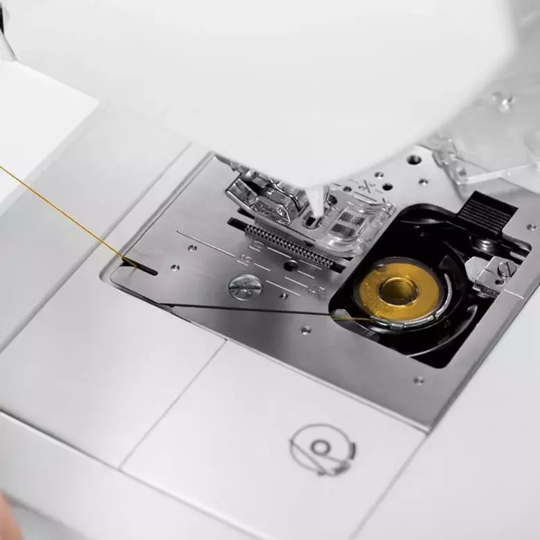 Sewing Quilting Machine Portable Confidence Quilter for Quilting & Piecing - Singer 7469Q