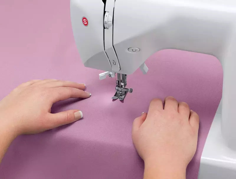 Singer 6699 Starlet Sewing Machine 100-Stitch LCD - Quilting & Buttonholes