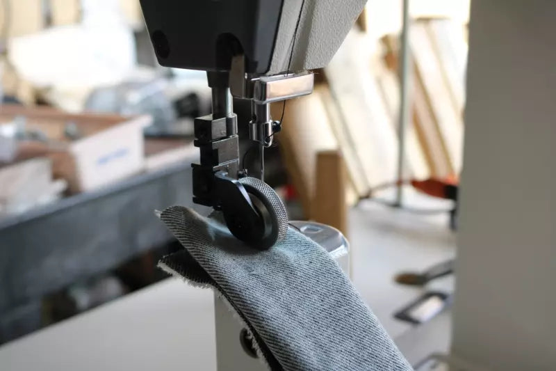 Industrial Sewing Machine Direct Drive Post Bed Lockstitch - GC-8810