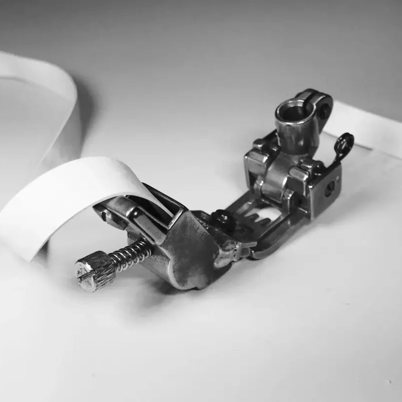 Adjustable Elastic Guide Foot 6.4mm for Coverstitch Machines - S537A