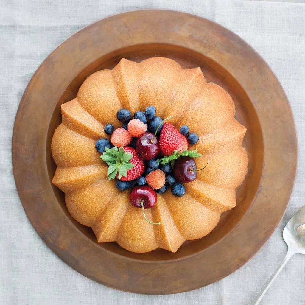 Nordic Ware Pro Cast Original Bundt Pan, 12 Cup