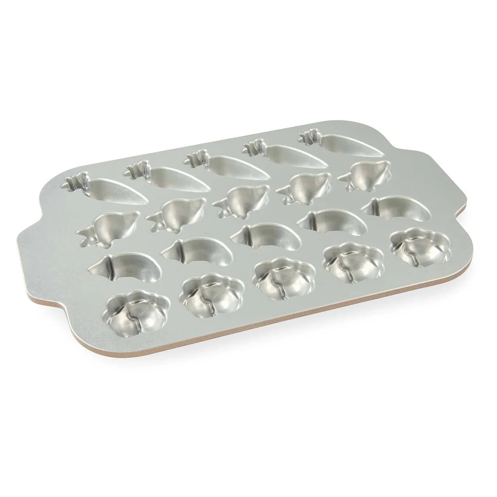 Nordic Ware Garden Patch Bundt Cake Pan