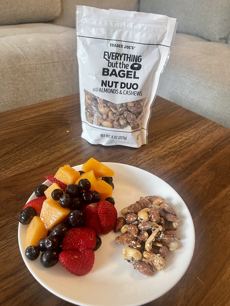 Everything But the Bagel Nut Duo – Savory Mixed Nuts with a Flavorful Twist