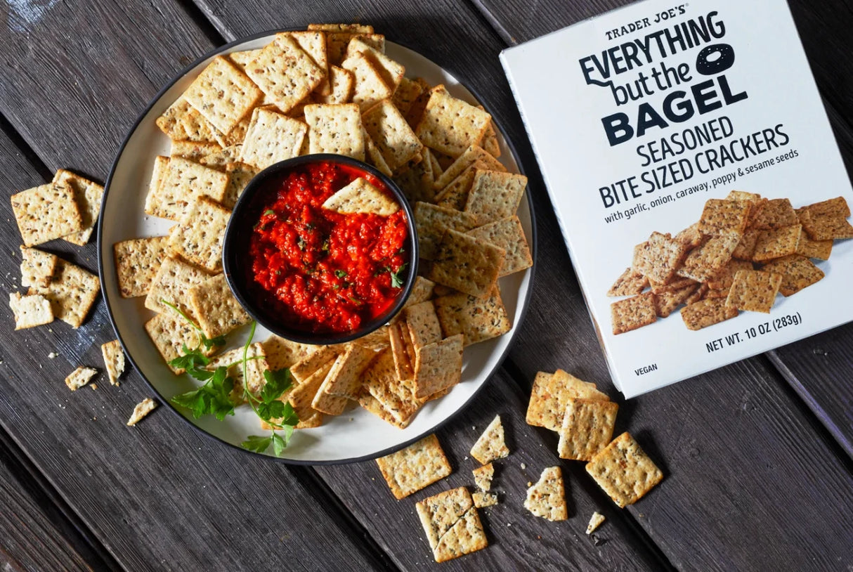 Everything But the Bagel Seasoned Crackers – Savory Seeded Crunch Snacks