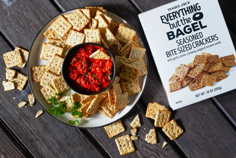 Everything But the Bagel Seasoned Crackers – Savory Seeded Crunch Snacks