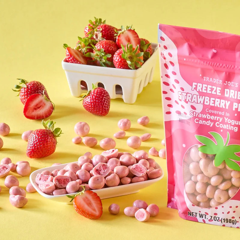 Freeze Dried Strawberry Pieces – Strawberry Yogurt Covered Crunchy Bites (7 oz)