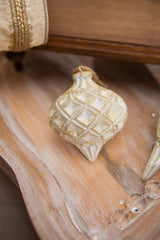 4” Resin Weathered Diagonal Ornament