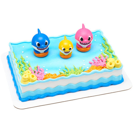Baby Shark Family Fun Cake Kit – Mom, Dad and Baby Shark