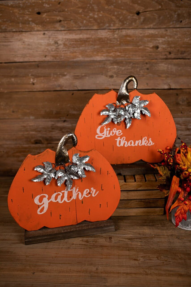 15x16 Wooden/Metal Greeting Pumpkin