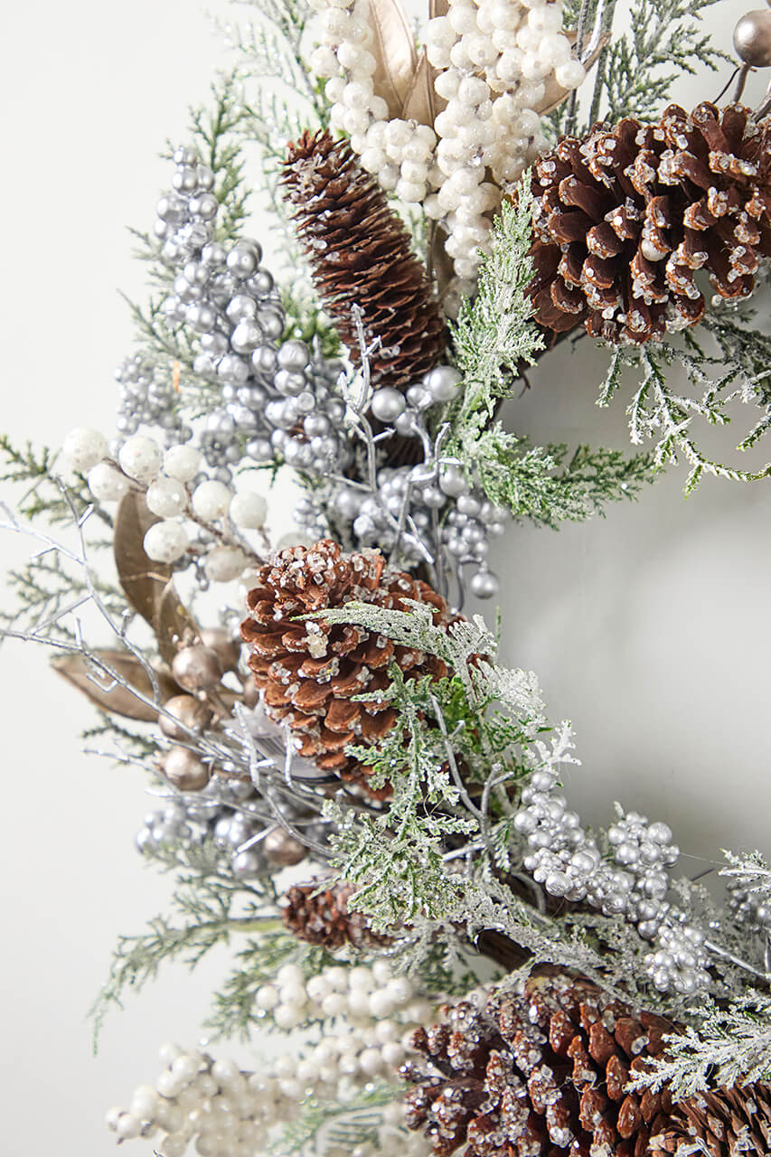24" Rustic Christmas Wreath